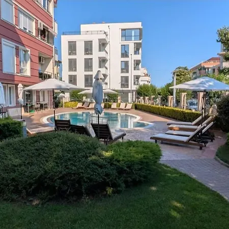 Apartament Апартамент Равда *