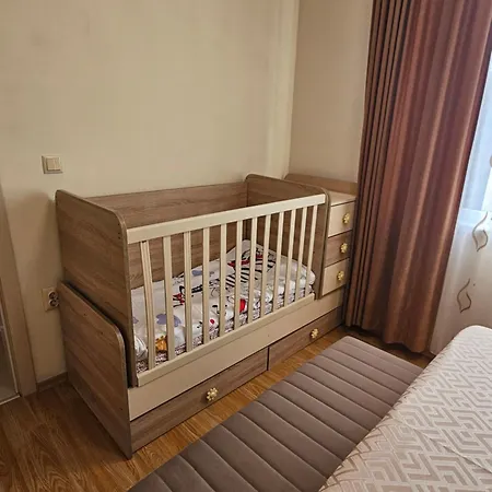 Apartament Апартамент Равда *